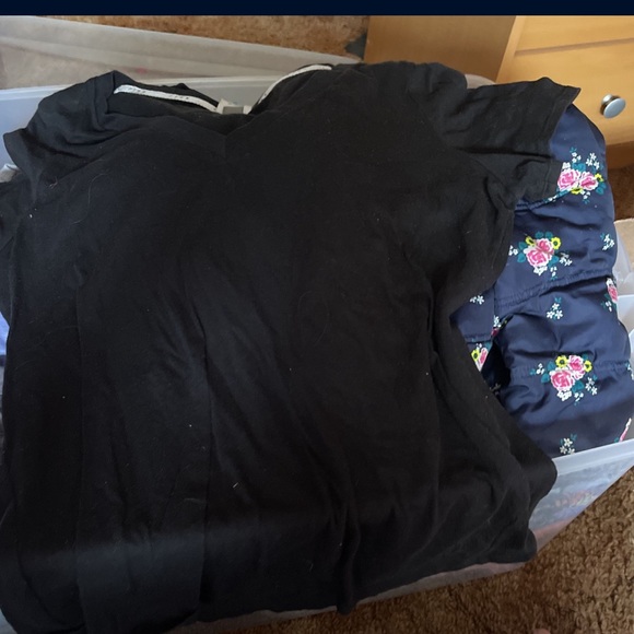 Pink shirts - Picture 3 of 3